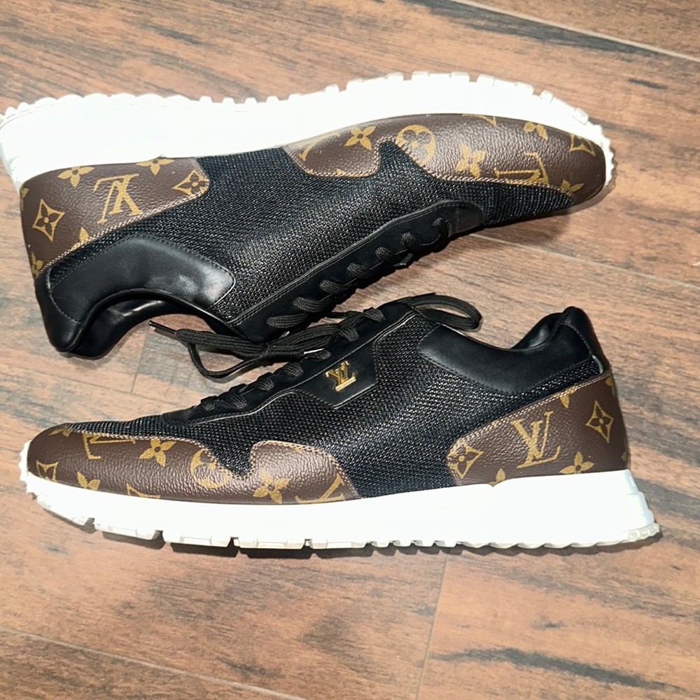 Louis Vuitton sneakers size 12